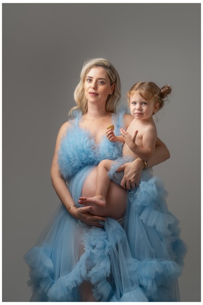 amily portrait photography in Athens – warm, elegant, and heartfelt images by Mon petit Bebe.