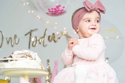 Smash the cakeφωτογράφιση γενεθλίων πάρτυ  