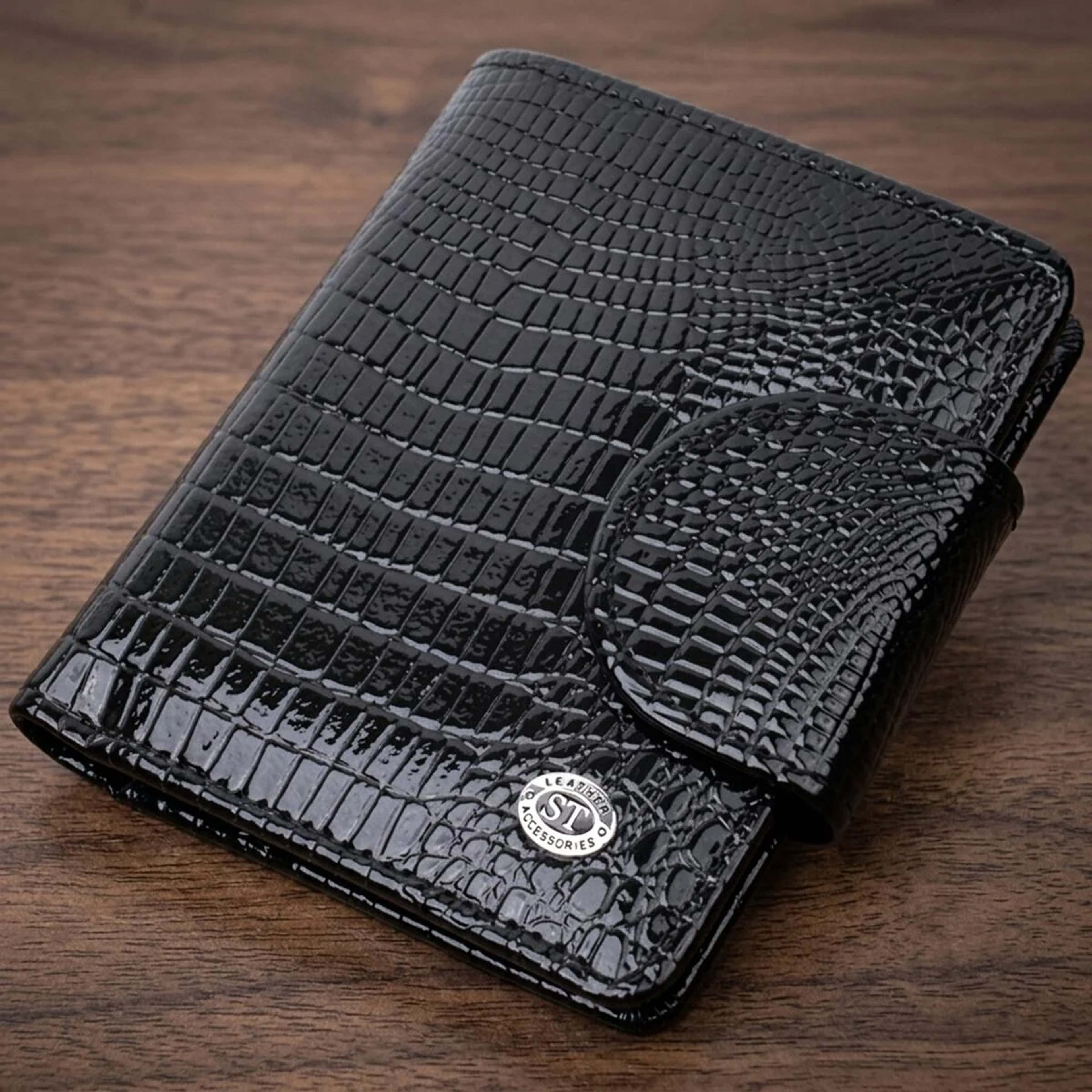 Гаманець для жінок середнього розміру з натуральної шкіри ST Leather 22686 Чорний