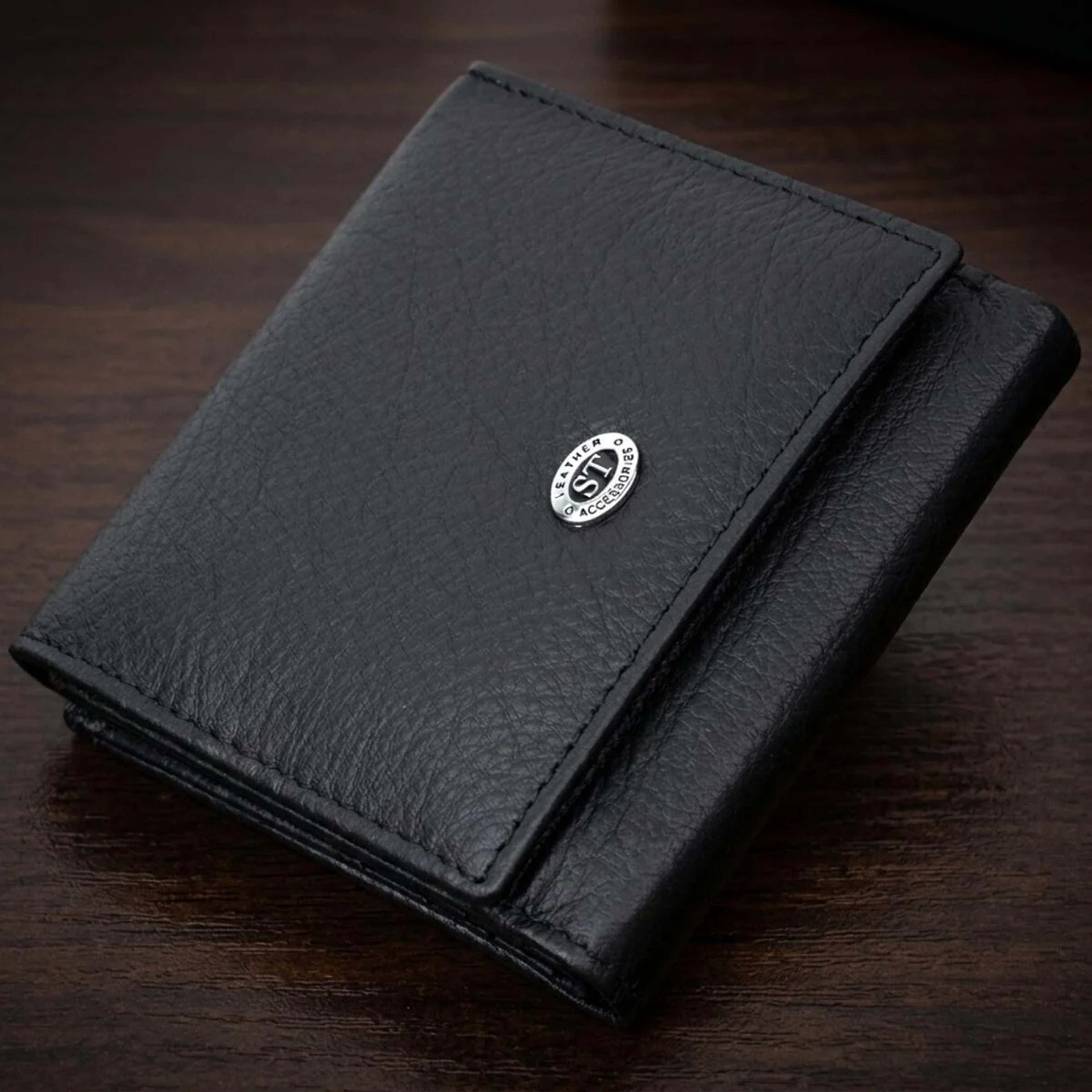Гарний гаманець для жінок із натуральної шкіри ST Leather 22709 Чорний