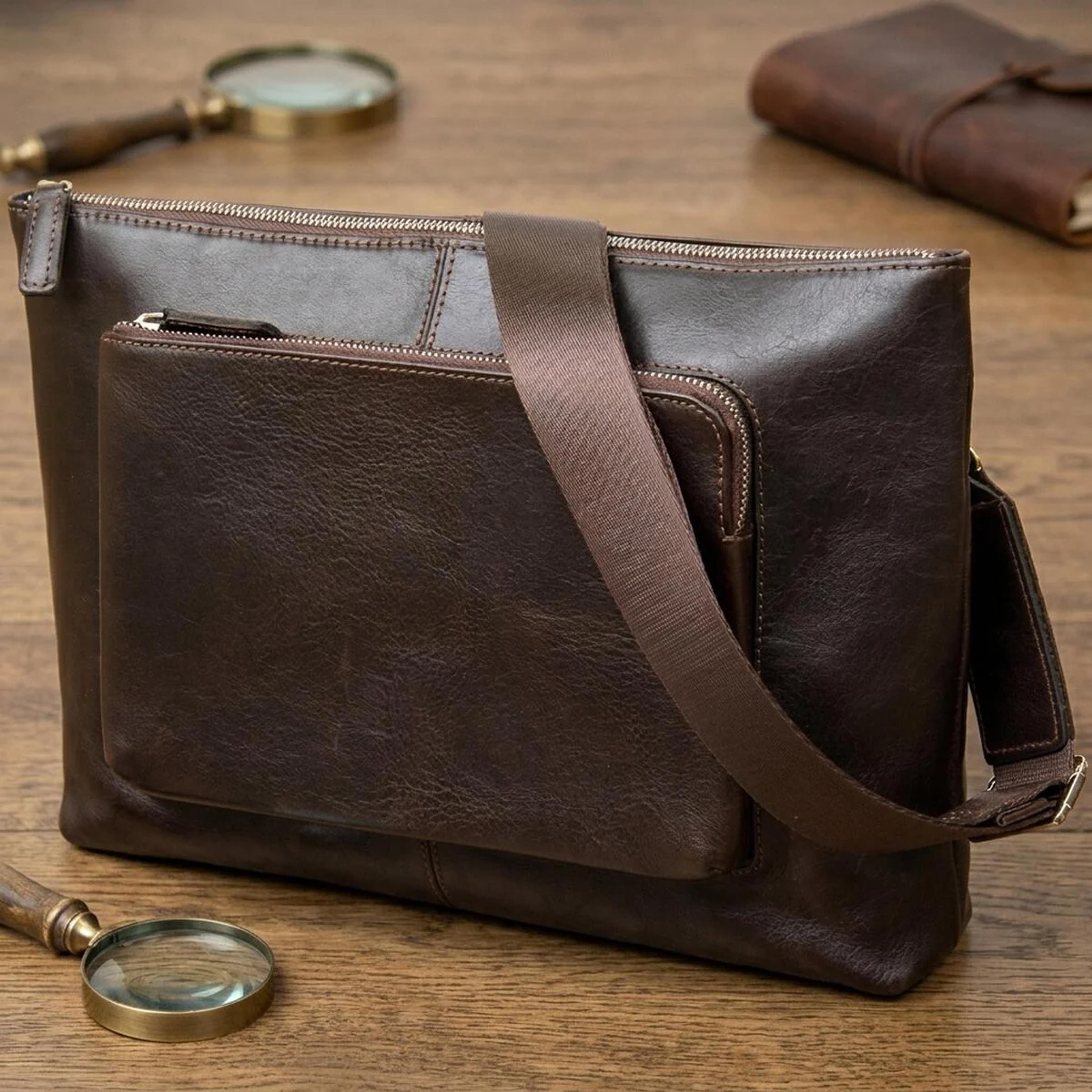 Кожаная мужская прямоугольная сумка для ноутбука GRANDE PELLE 11438 Коричневый