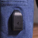Сумка з USB кабелем через плече із щільного текстилю 21224 Vintage Синя thumbnail 13