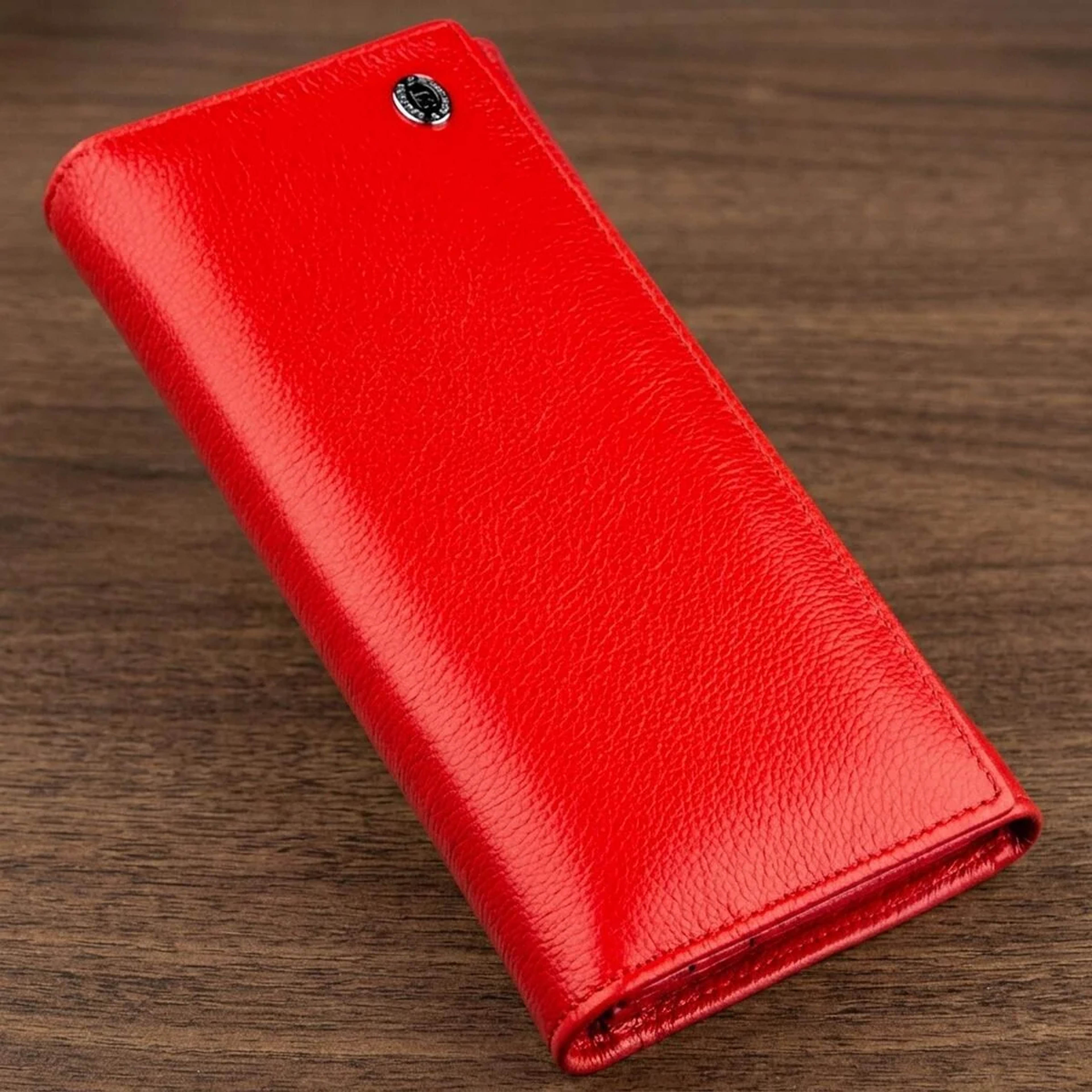 Женский вместительный кошелек ST Leather 18875 Красный