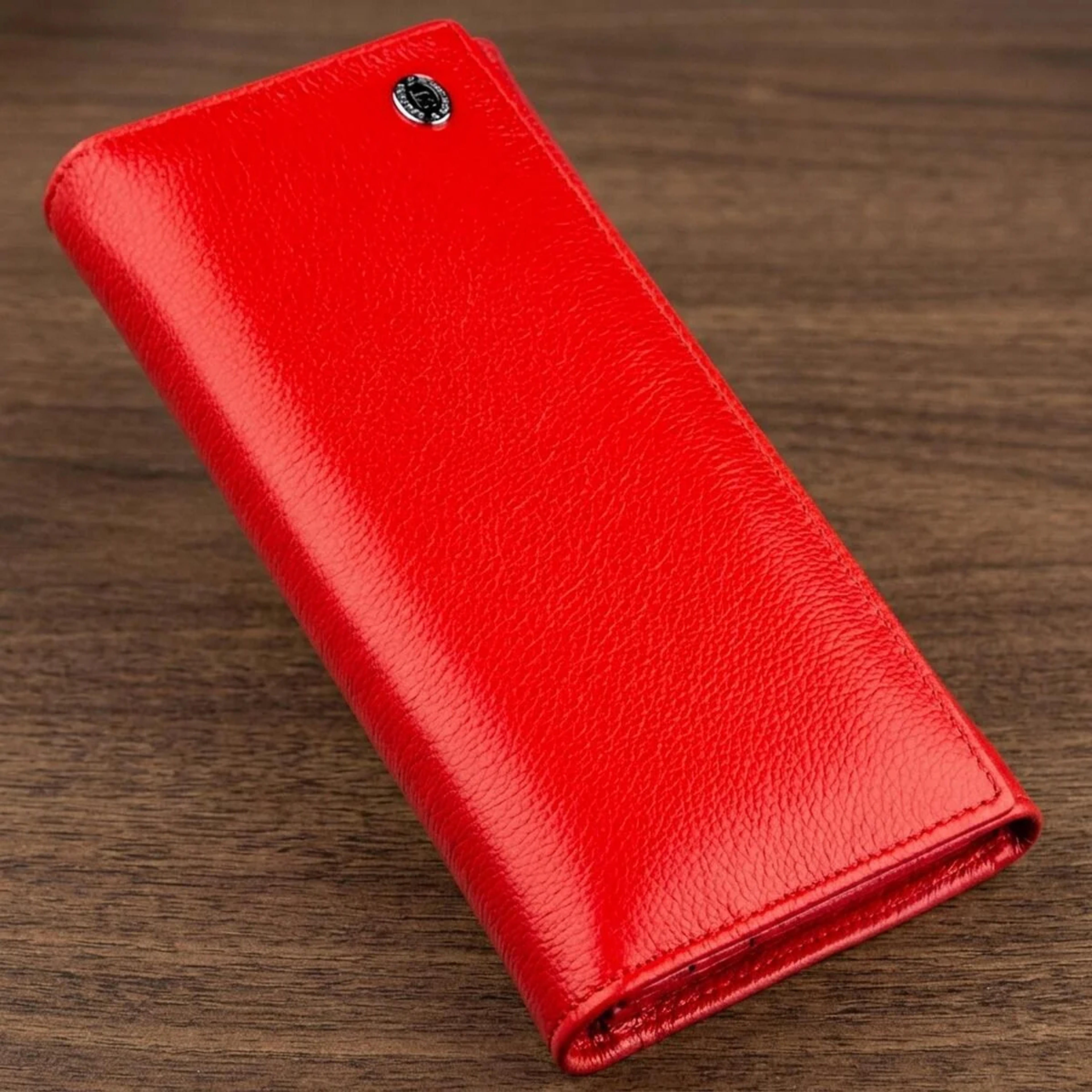 Жіночий місткий гаманець ST Leather 18875 Червоний