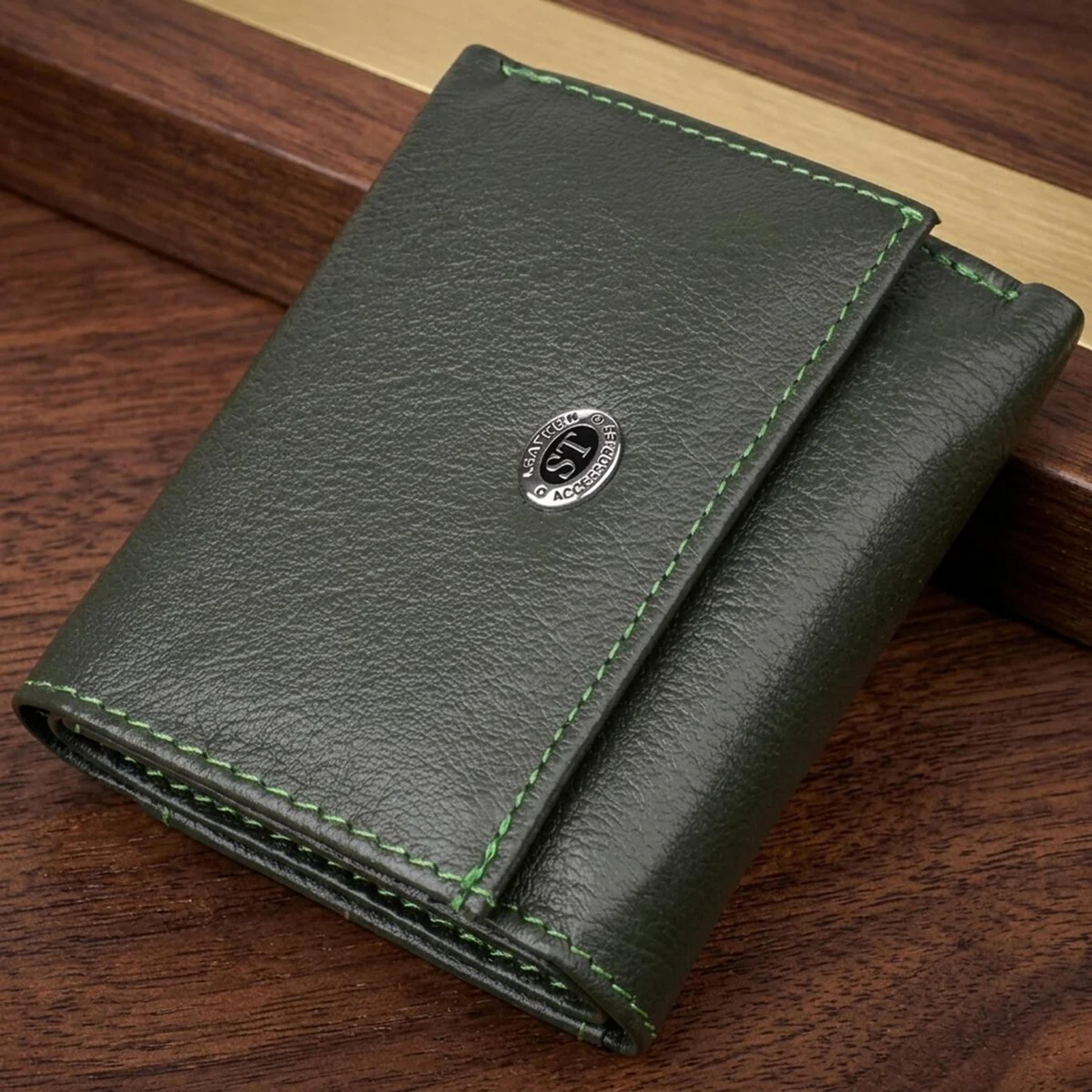 Жіночий мініатюрний гаманець із натуральної шкіри ST Leather 23083 Зелений
