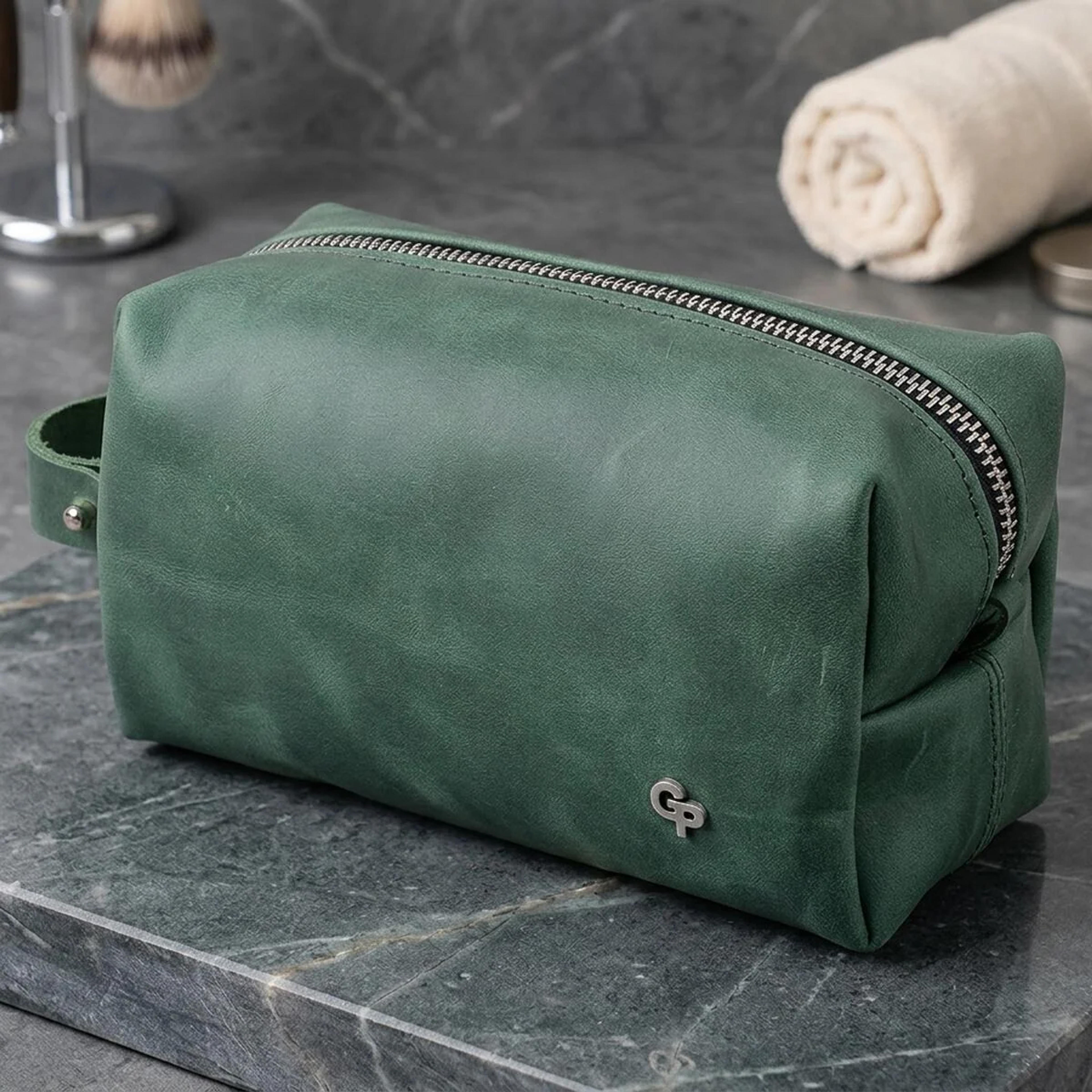 Кожаная косметичка унисекс GRANDE PELLE 11572 Зеленый