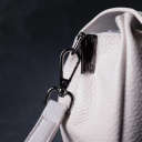 Кожаная женская сумка с треугольным клапаном Vintage 22255 Белая thumbnail 13