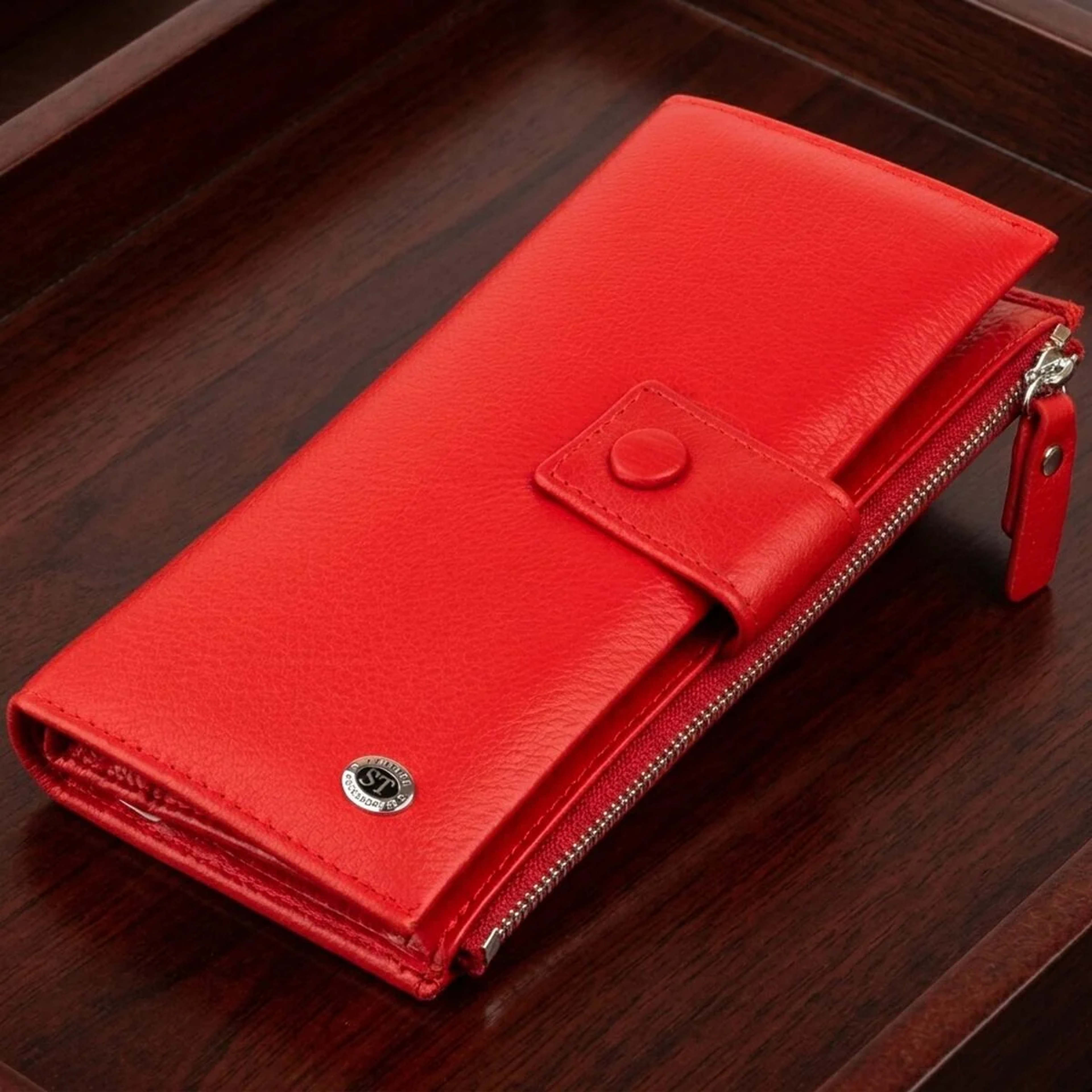 Оригінальний гаманець шкіряний жіночий на хлястику з кнопкою ST Leather 19281 Червоний