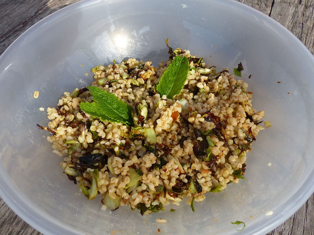 Bulgur with Roasted Pointed Cabbage