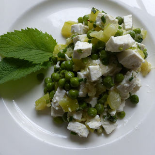 Courgette & Peas Salad