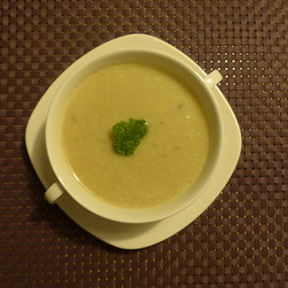 Parsnip & Apple Soup