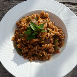 Pasta with lentils and sausages