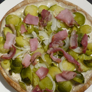 Pizza with brussels sprouts and 'bacon'