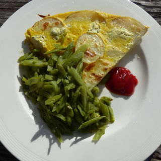 Potato Tortilla with runner beans