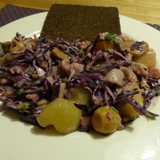 Red Cabbage Salad