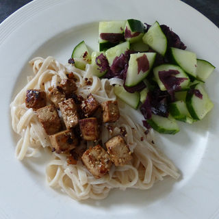 Seaweed Salad with Tofu