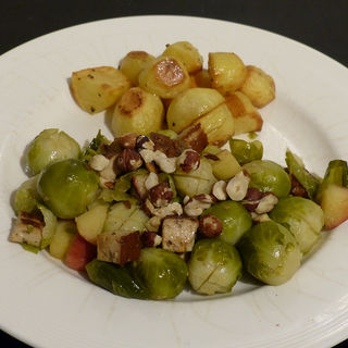 Brussels Sprouts with hazelnuts, tatties and Tofu