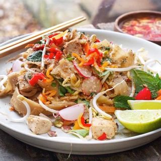 Vegan Tofu Pad Thai