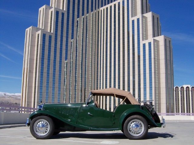 Very nice 1951 MG T Series Roadster