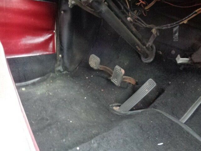 1951 Ford Deluxe Flathead V8 Shoe Box