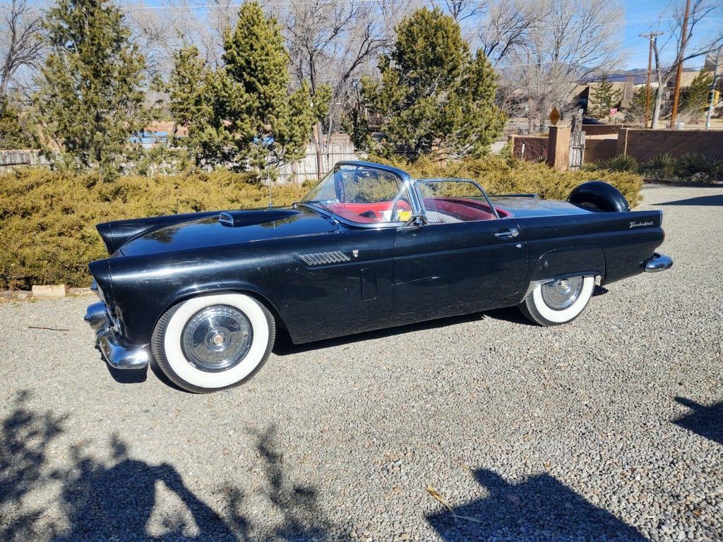 1956 Ford Thunderbird