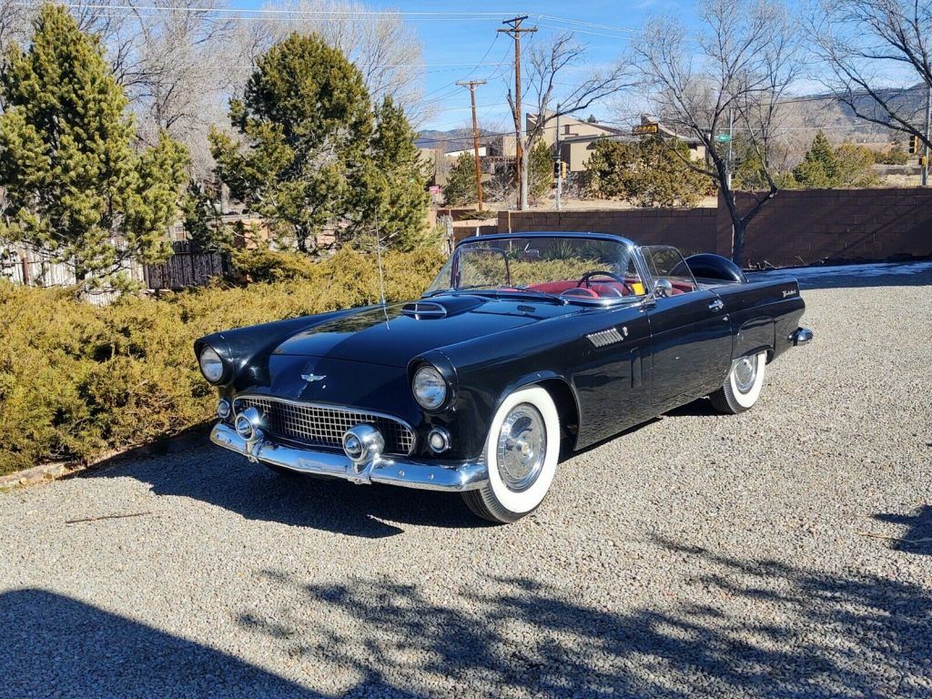 1956 Ford Thunderbird