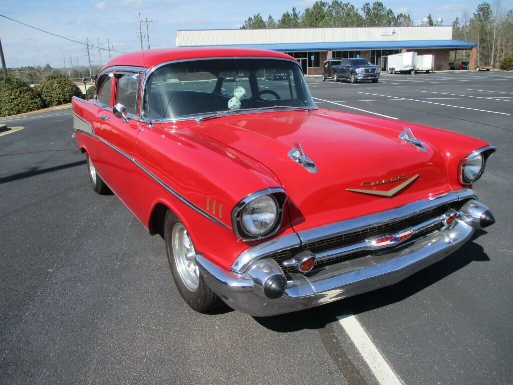 1957 Chevrolet 210 Post