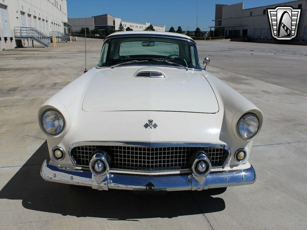 1955 Ford Thunderbird