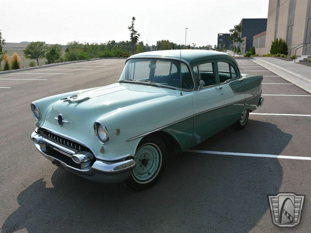 1955 Oldsmobile Rocket 88