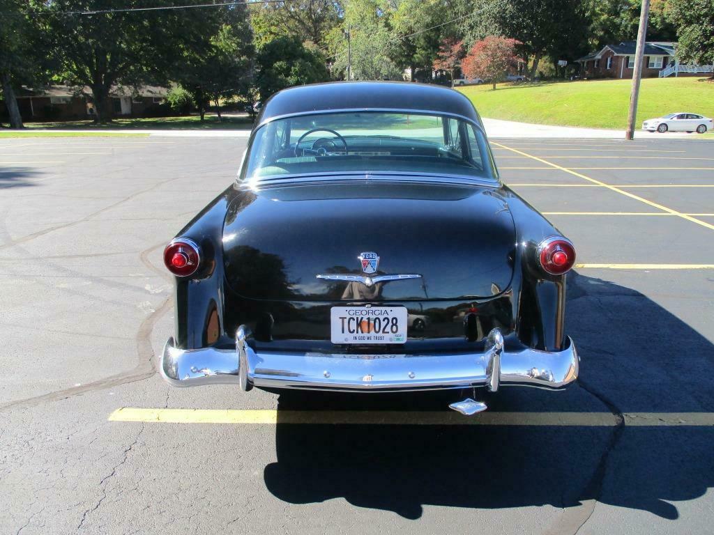 1954 Ford Customline Sedan