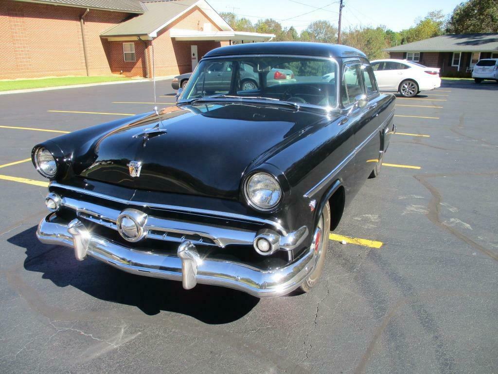 1954 Ford Customline Sedan