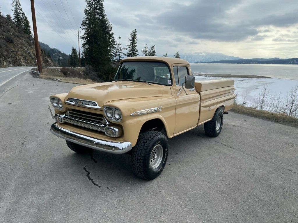 1959 Chevrolet Apache fleetside 4×4!!!