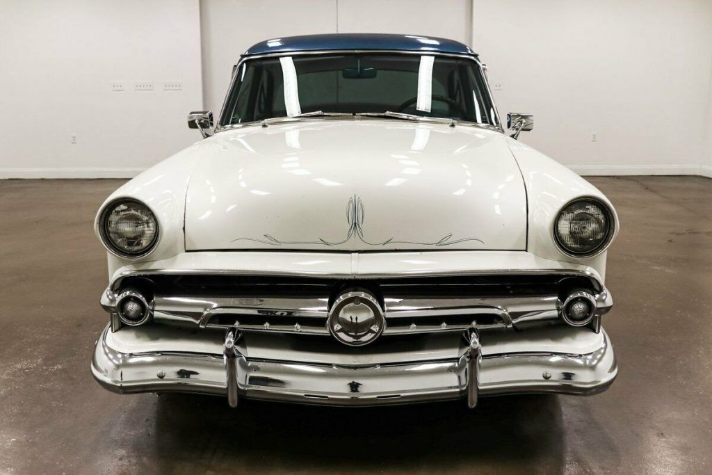 1954 Ford Crestline Custom 29524 Miles