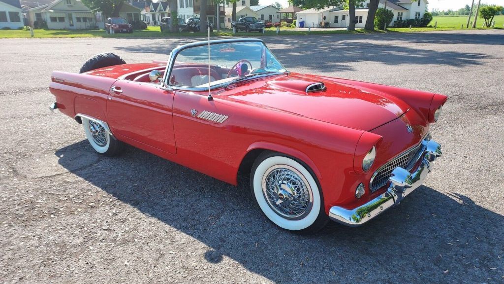 1955 Ford Thunderbird