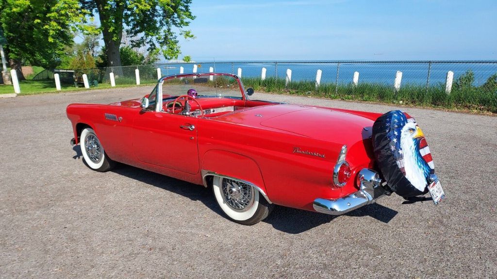 1955 Ford Thunderbird