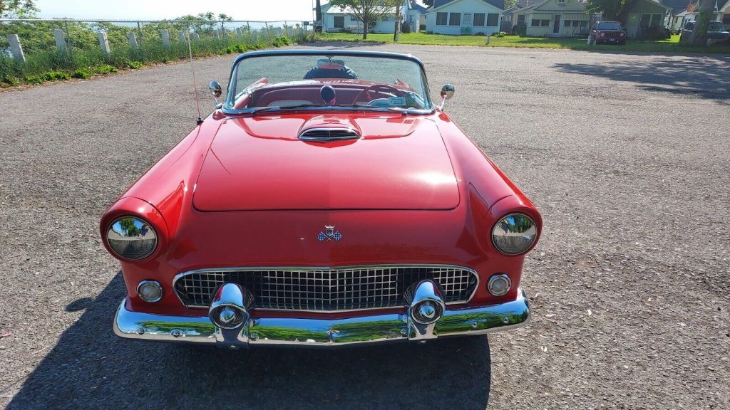 1955 Ford Thunderbird