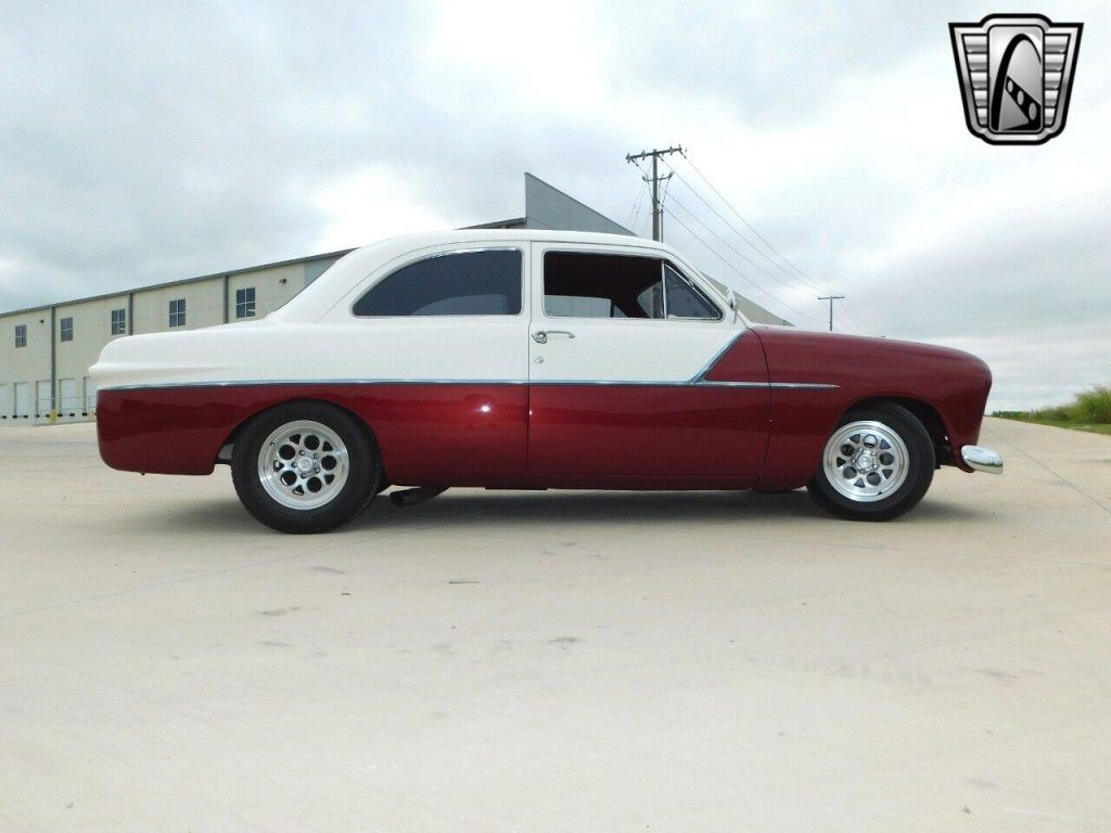 Pearl White / Maroon 1950 Ford Custom 302 CID V8 4 Speed auto w/ Overdrive Auto