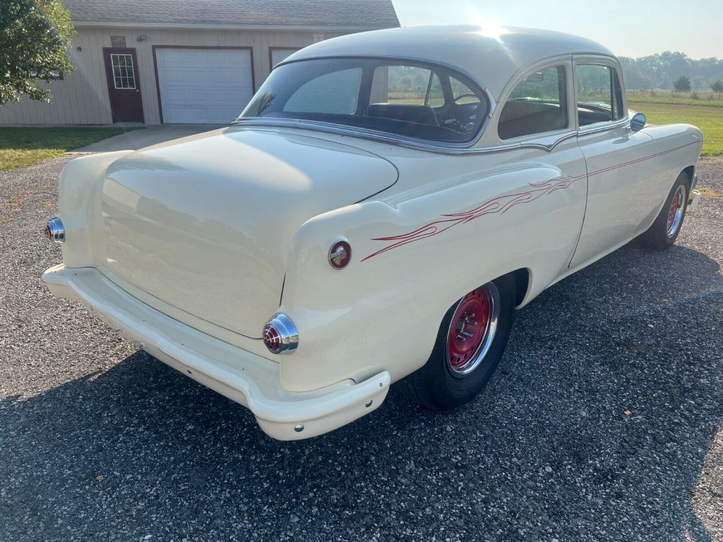 1953 Pontiac Chieftain