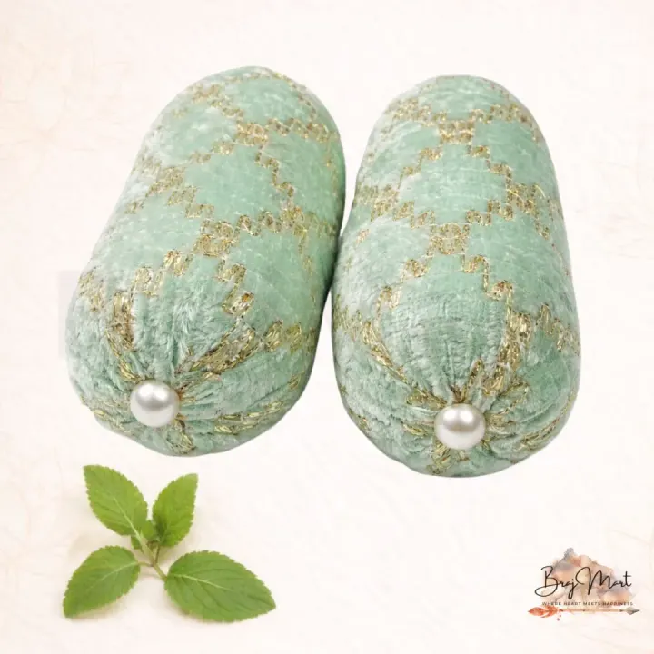 Velvet Side Pillow