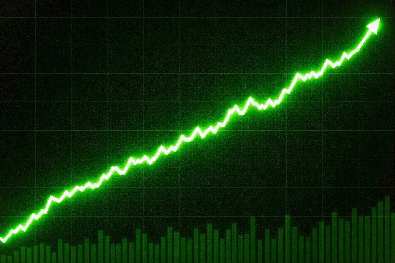S&P 500 alcanza máximo histórico de 7.835 puntos