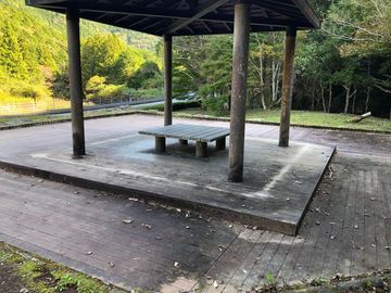 Shimonokae Roadside Hut