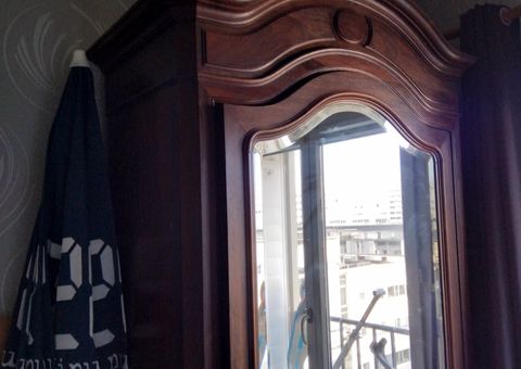 Meubles je donne mon armoire cause de déménagement