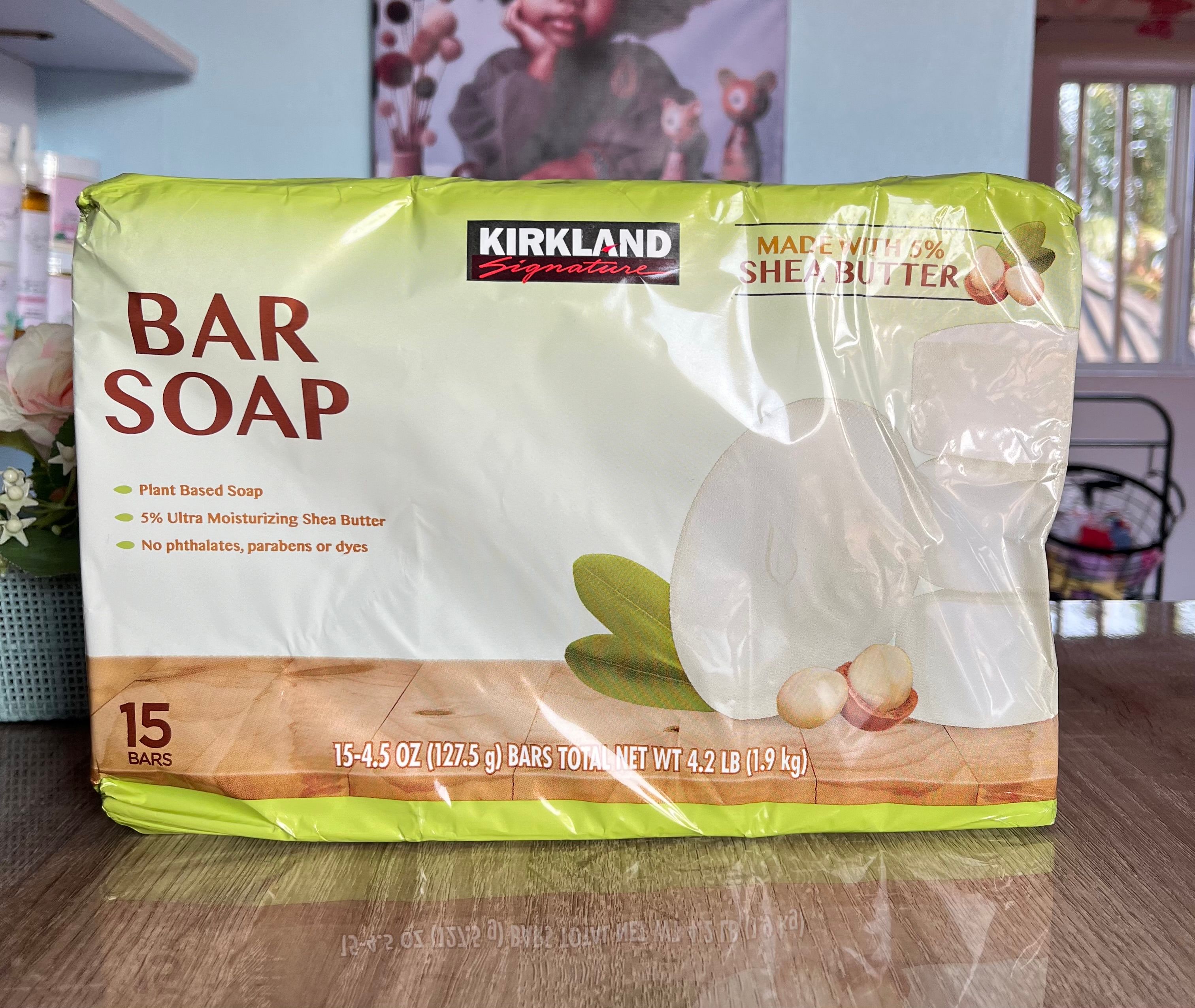 Kirkland Signature Bar Soap with Shea Butter, 15 Bars Image