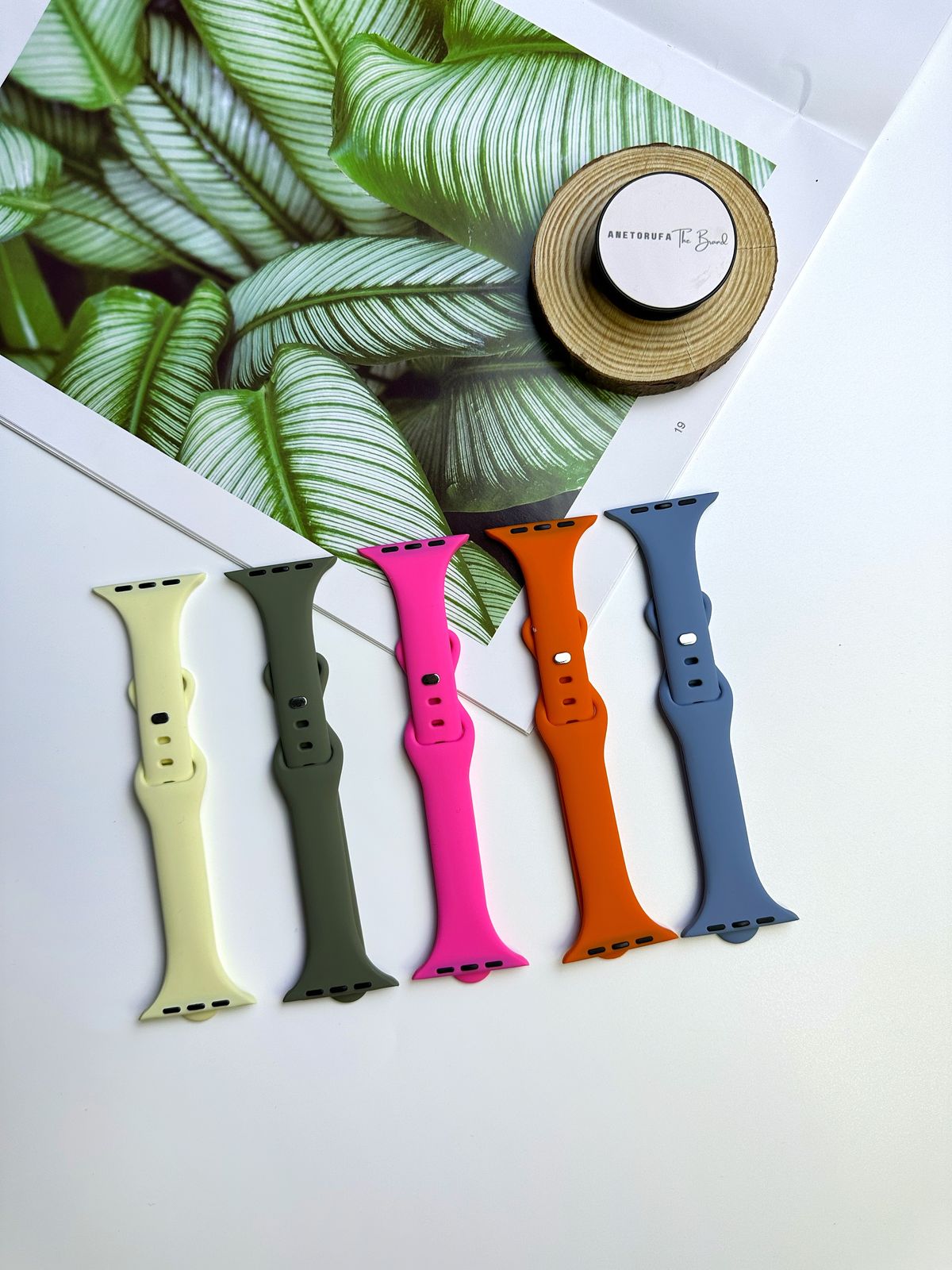 SILICONE APPLE STRAP image