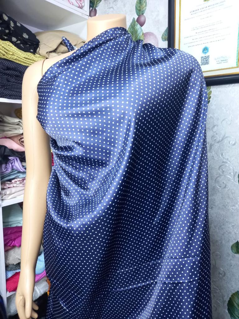 Premium dotted silk Image