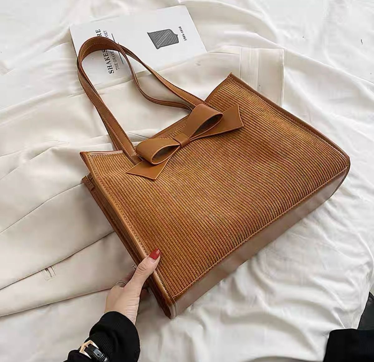 Modern woman corduroy bag AZZ610 image