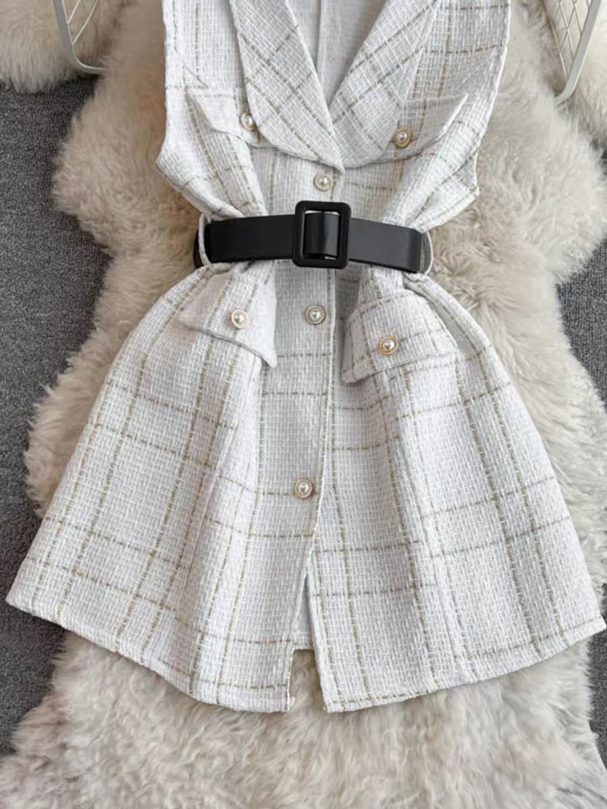 Padded landing coat & belt JZZ533 image