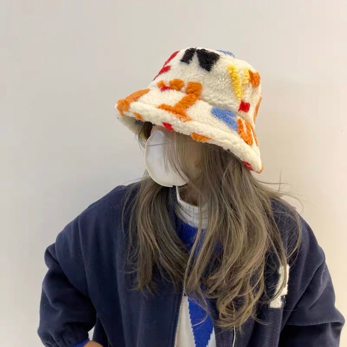 Living for fur bucket hat HWZZ149 image