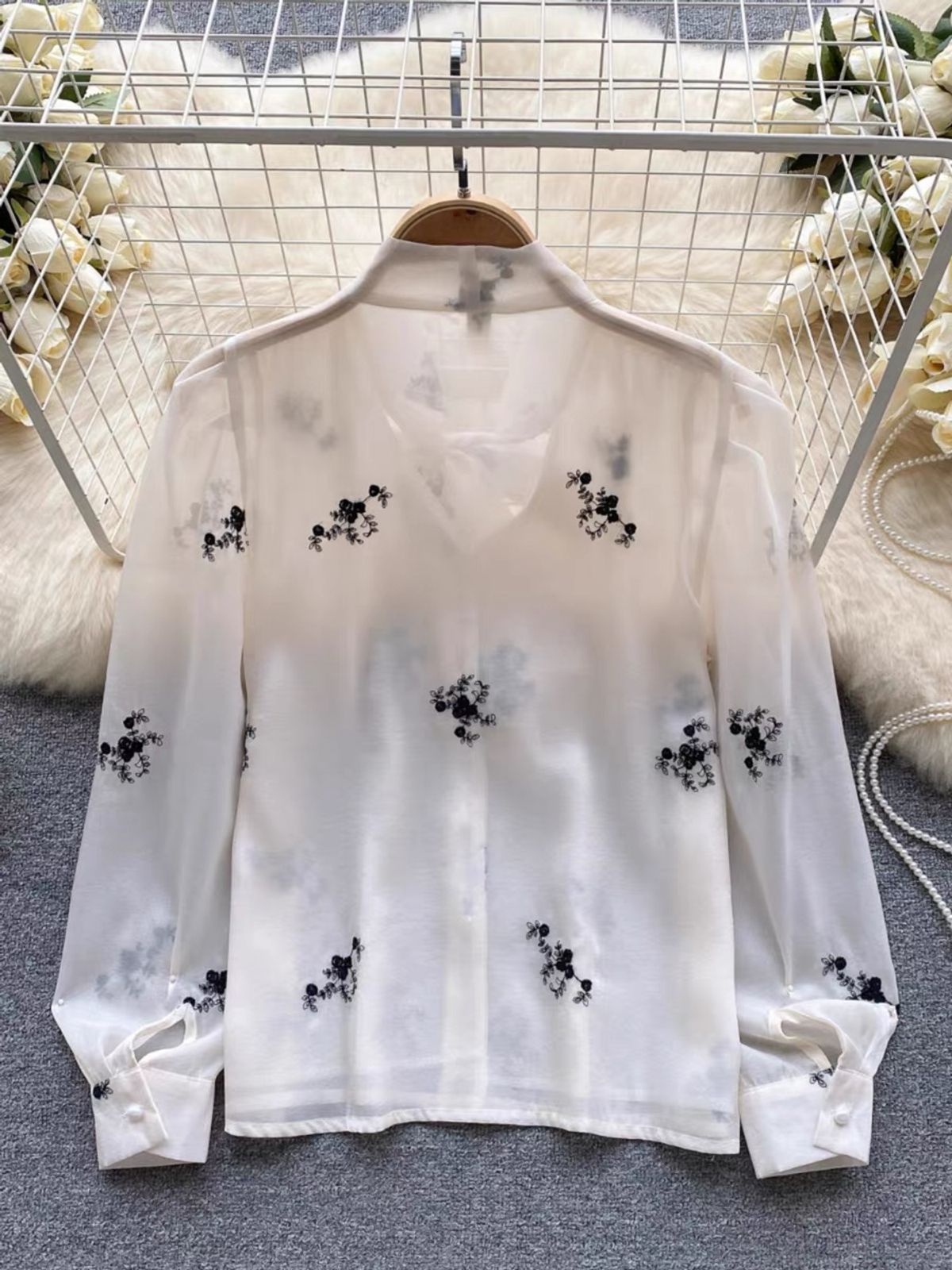 The real price luxury blouse BZZ440 image