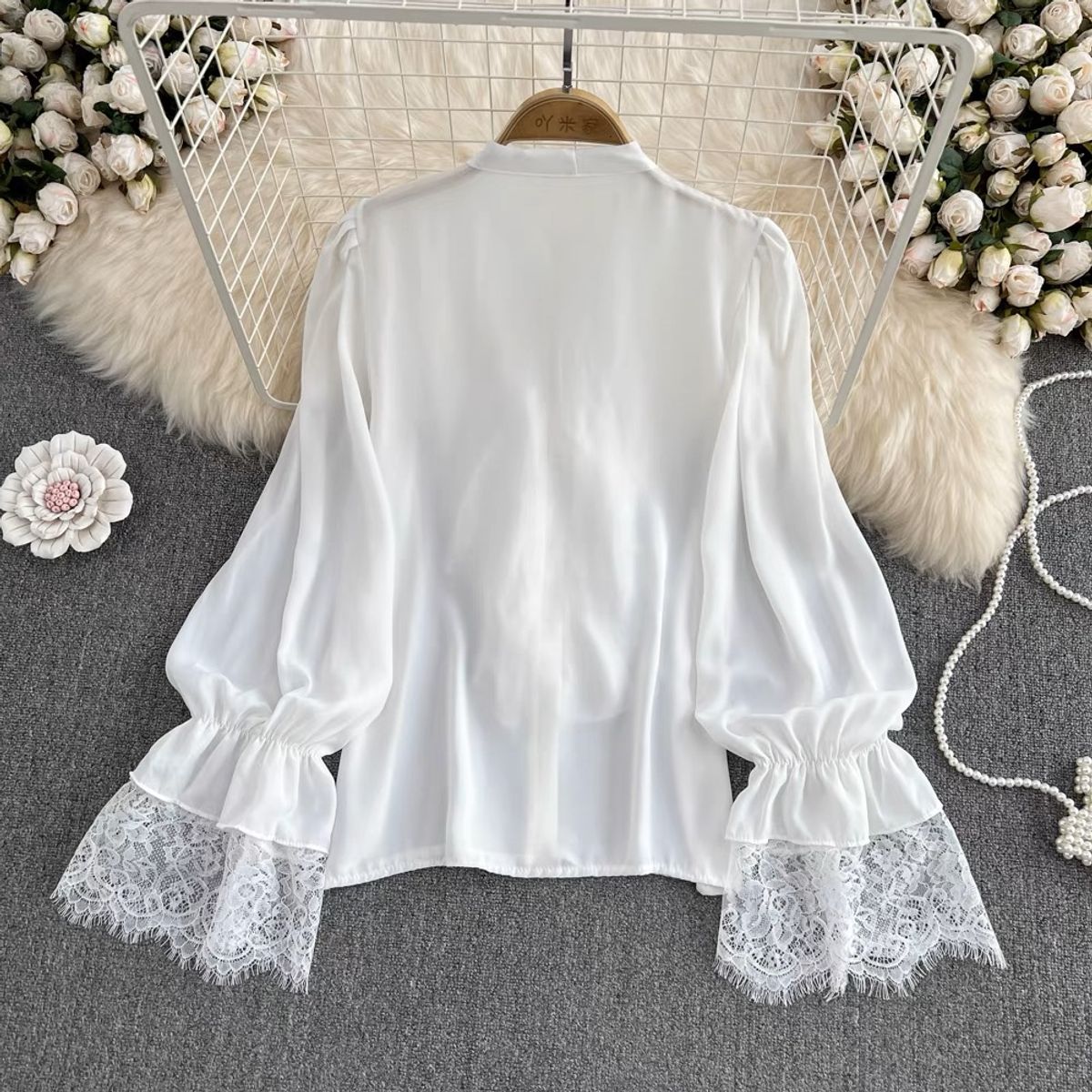 A Little envious lace sleeves top TZZ1185 image